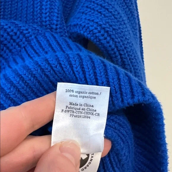 NEW Everlane 100% Cotton Texture Fisherman Crewneck Sweater in Blue, size XS - Picture 4 of 6